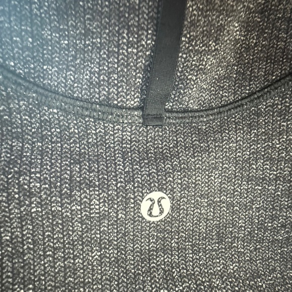 Lululemon Define Jacket Grey, Size 6 - Picture 3 of 3